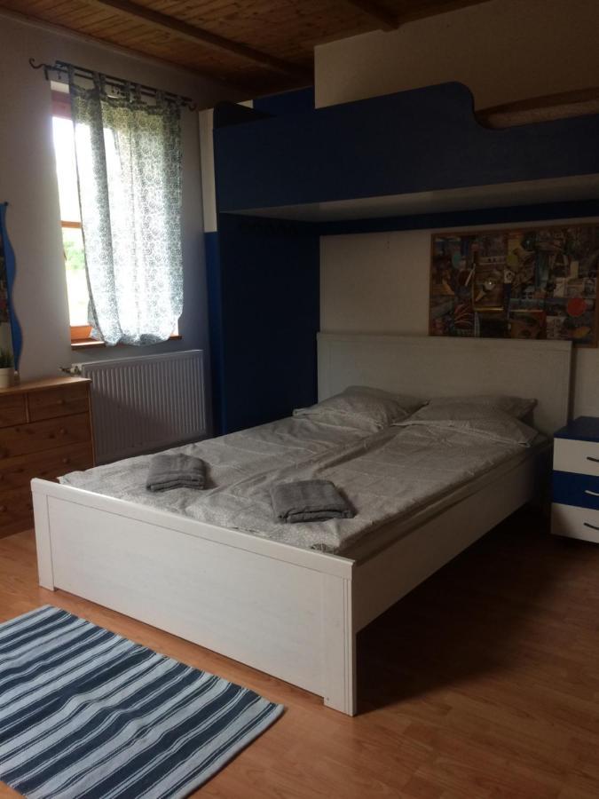 Cosy Rooms On The Lake Near Budapest And The Airport Isaszeg Buitenkant foto